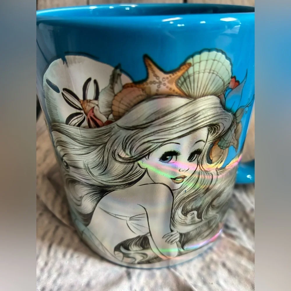 DISNEY METALLIC ARIEL BLUE MUG 20 OZ THE LITTLE MERMAID‎ IRIDESCENT RAINBOW